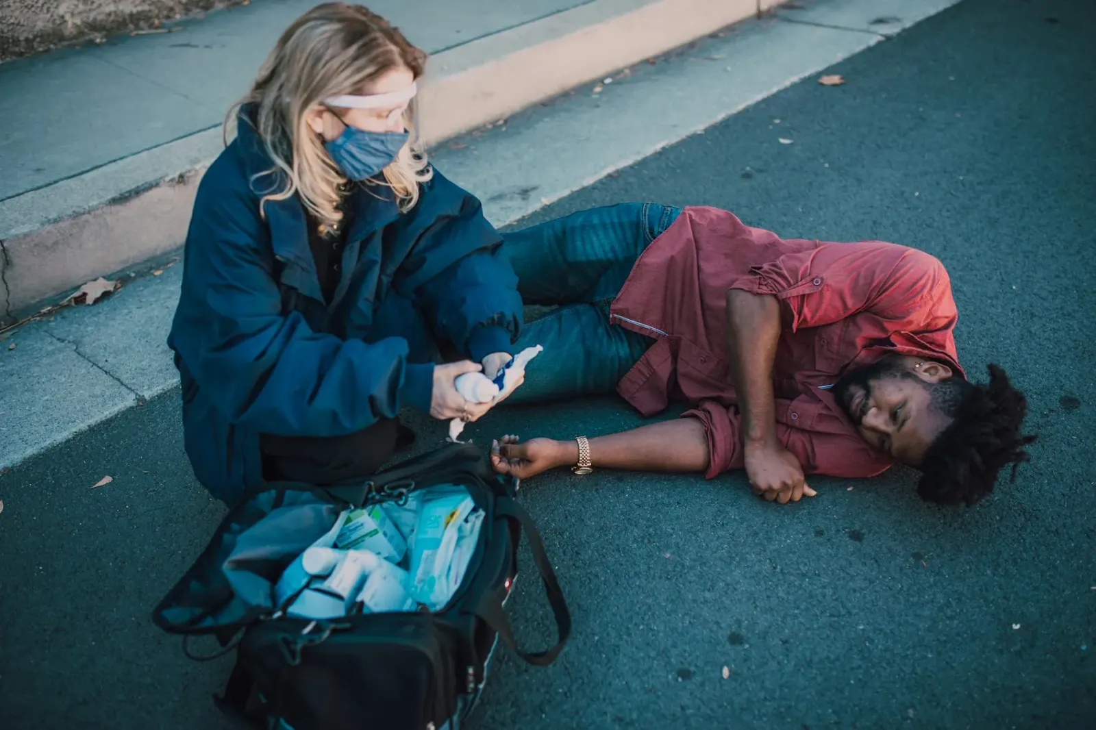 Ema barak iha festival Ohio depois tiroteiu, ho polísia no ambulância ajuda, hatudu situasaun emergensia