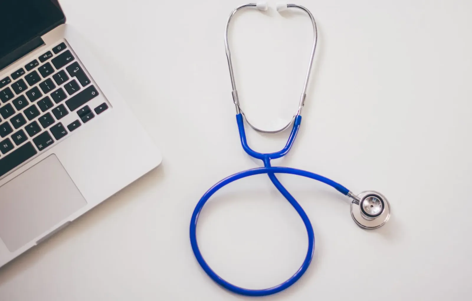 Imajen Médiku uza Teknolojia AI ho Paku Virus no Nutrisaun Hanesan