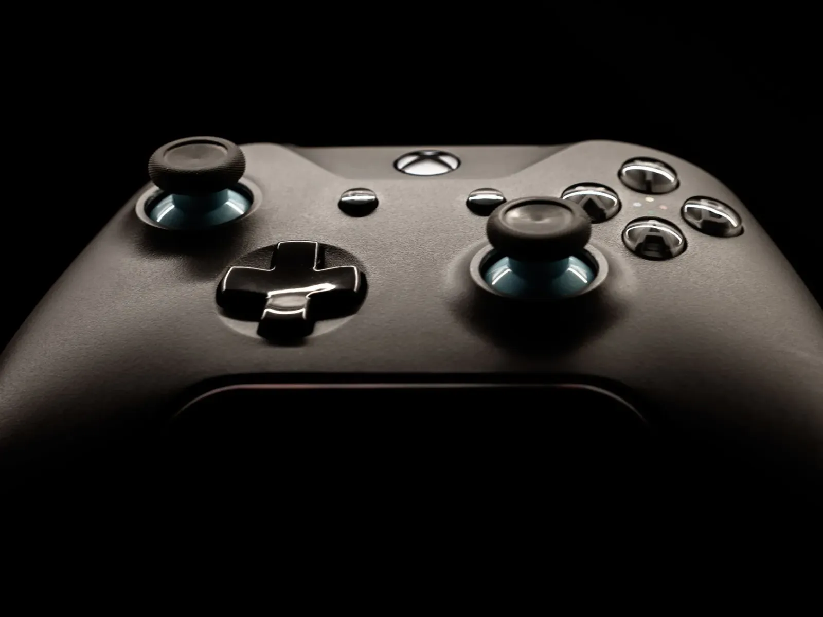 Imajen ilustrasaun kona-ba Steam Controller ho logo Valve, Xbox no Summer Game Fest 2026 iha fundu nian