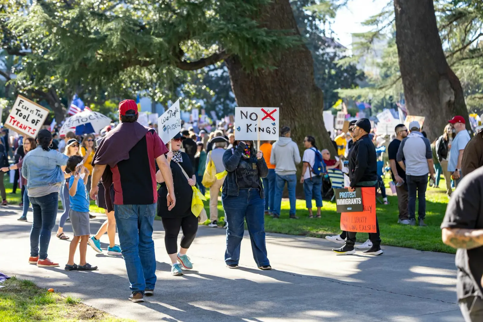 Imigrante sira iha California hasoru hela susar atu hetan uma tanba dokumentu la kompletu, ho labarik sira iha liur