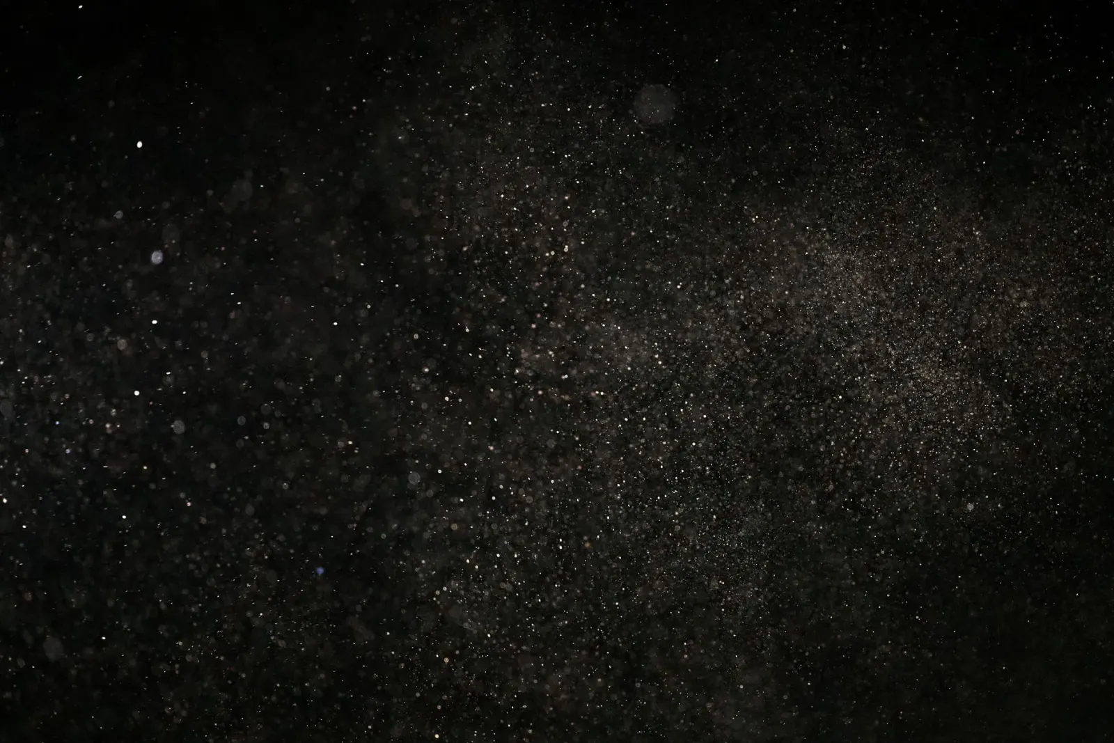 Poeira espasial ki'ik ne'ebé monu ba rai husi espasu, partikula misteriozu husi asteroid deskoñesidu iha estudu sientífiku fo