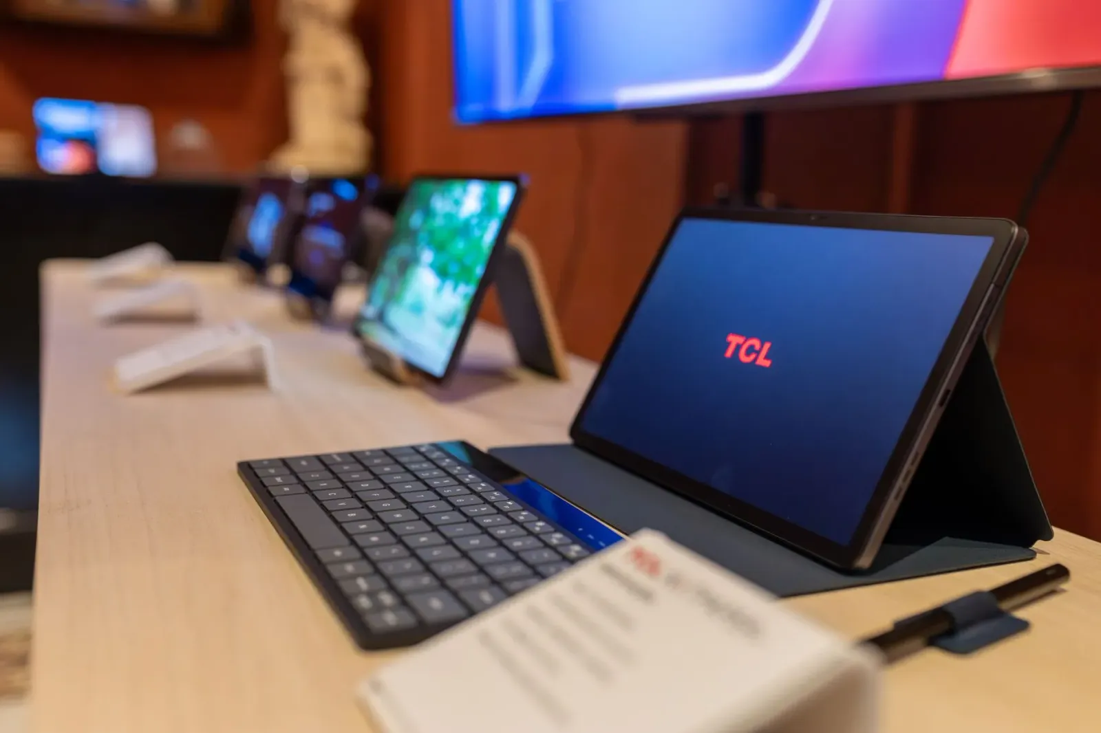 Tablet foun ho fasilidade digital iha 2025 hodi servisu no estudu