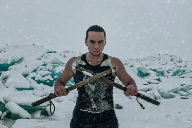 Imajen ida husi feramenta batu Ice Age ne'ebé sientista sira deskobre, hanesan kapas no asu batu, ne'ebé agora hatene katak h