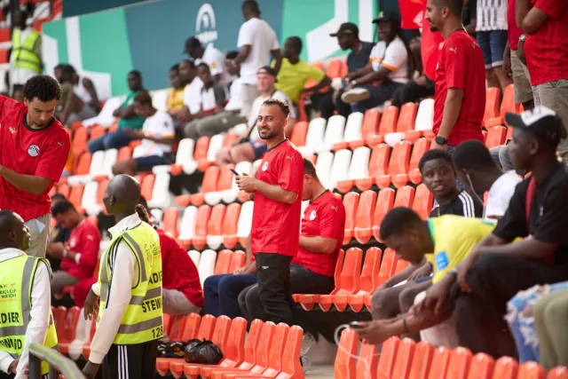 Imajen ida husi partida futebol mundial: Germany no Curacao iha estaduão boot, ema haree ho entusiasmu