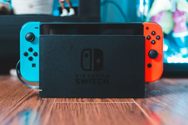Imajen montajen hosi Nintendo Direct no Kingdom Hearts 4 no Apple TV Plus, hatudu mudansa boot iha entretenimentu gaming no T