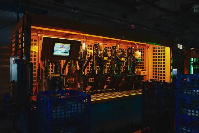Makina boot ne'ebé halo oleum iha lane bowling, mós hanesan printer inkjet, halo mudansa boot ba jogu