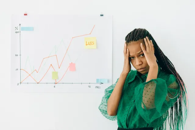 Gráfiku inflasaun ho angka 2.3% no ligasaun ba IPO Jio no mikrofinansas iha zona rurál, ilustra mudansa iha mundu negósiu 202