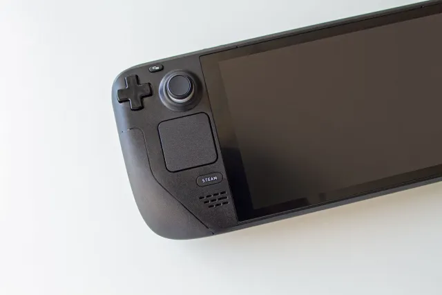 Imajen hatudu Steam Controller Valve ho telemovel Android 17 iha liman, hatudu oinsá atrasu produtu no mudansa software ligad