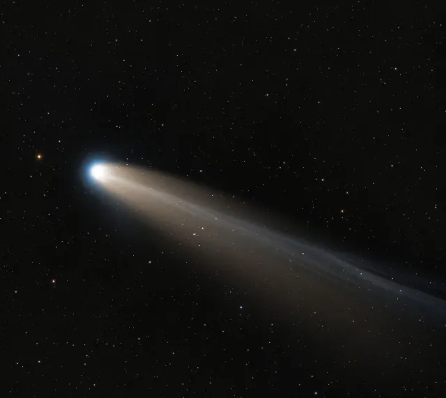 Ilustrasaun kona-ba estrela ida ne'ebé pasa iha ita nia sistema solar, ho kometa sira husi Oort cloud ne'ebé tama ba laran