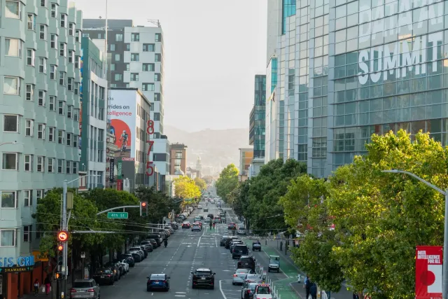 Vista husi konferénsia Microsoft Build 2026 iha San Francisco, ho ema barak tuir hela palestra kona-ba AI no teknolojia foun