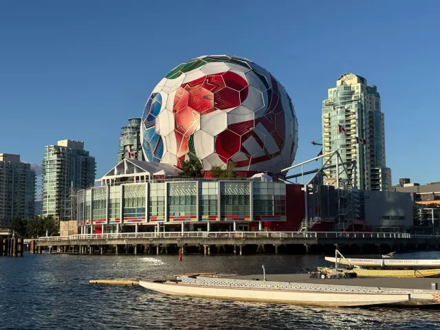 Imajen estadiu iha Vancouver ne'ebé sei sai fatin ba jogu FIFA World Cup 2026 entre New Zealand no Belgium, ho ema barak iha 
