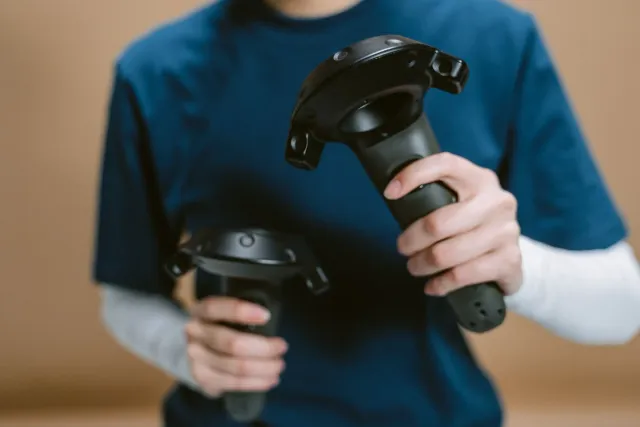 Imajen controller Steam nian iha mesa, teknologia, futurujoga, Valv logo