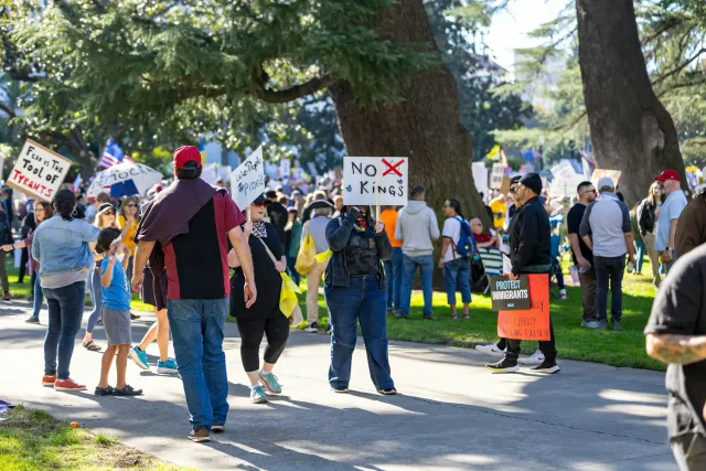 Imigrante sira iha California hasoru hela susar atu hetan uma tanba dokumentu la kompletu, ho labarik sira iha liur