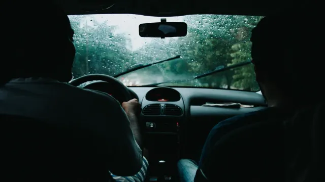 Ministru sira iha Índia carpool hela ba reuniaun gabinete iha Seva Teerth, hatudu asaun ki'ik lideransa
