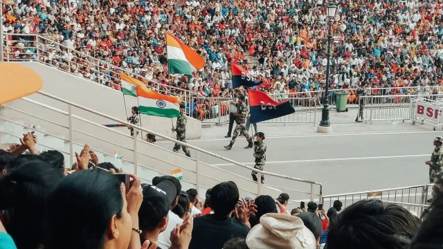 A.R. Rahman, kompozitór músika ne'ebé manán Oscar, iha Attari border halo tributu músika ba soldadu BSF nian, ho bandeira Ind